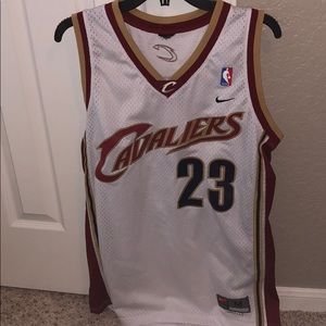 Lebron James Cavs Jersey. Size Medium.